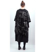 MOYURU AKITA PONCHO