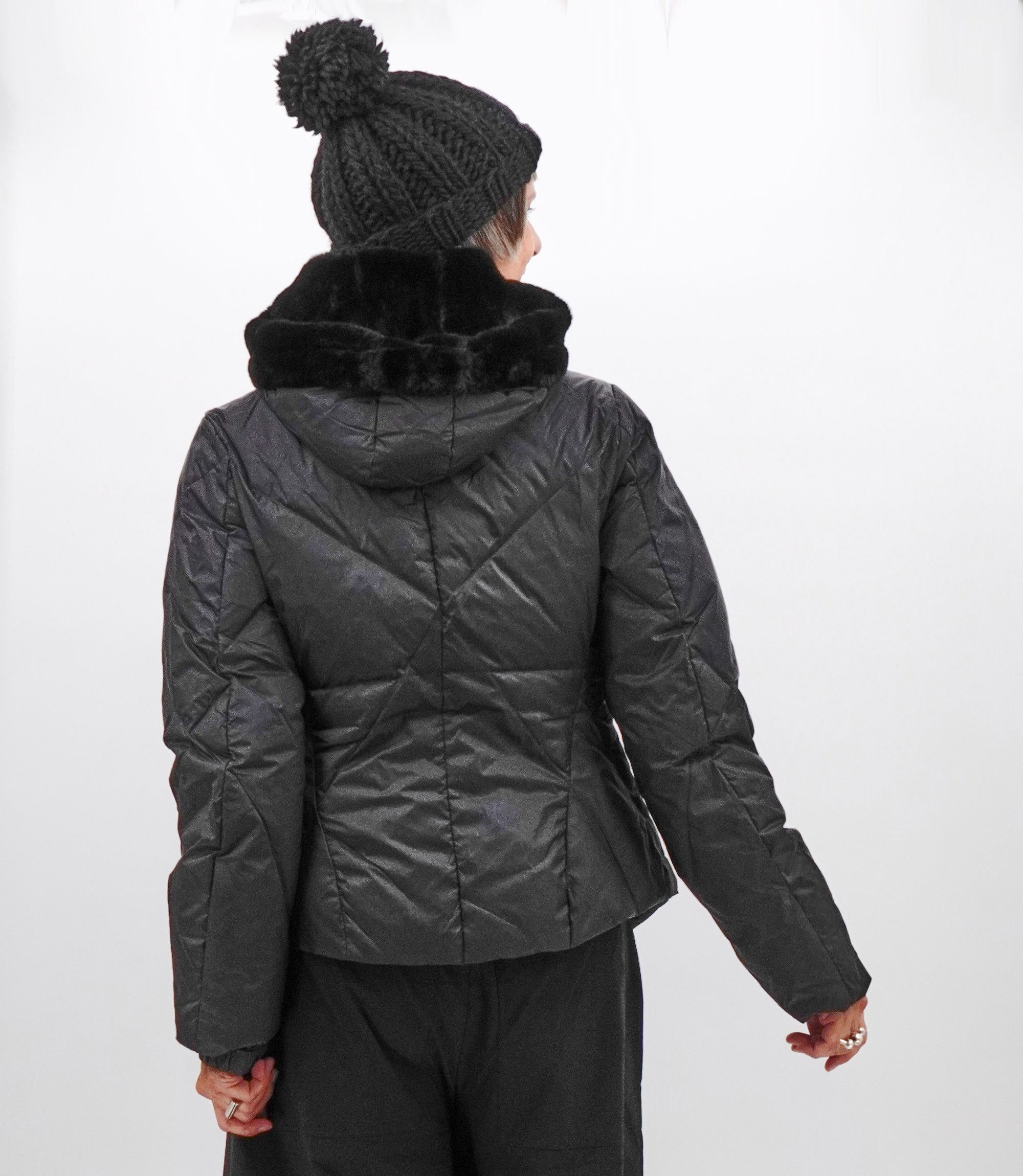 BLACK SHORT PUFF JACKET