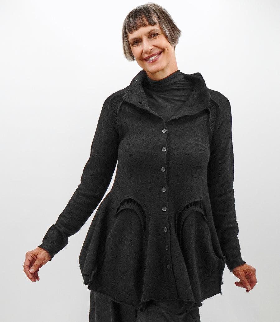 BLACK LONG SWEATER