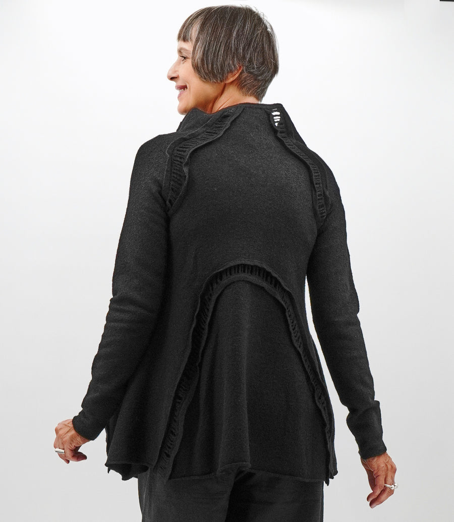 BLACK LONG SWEATER