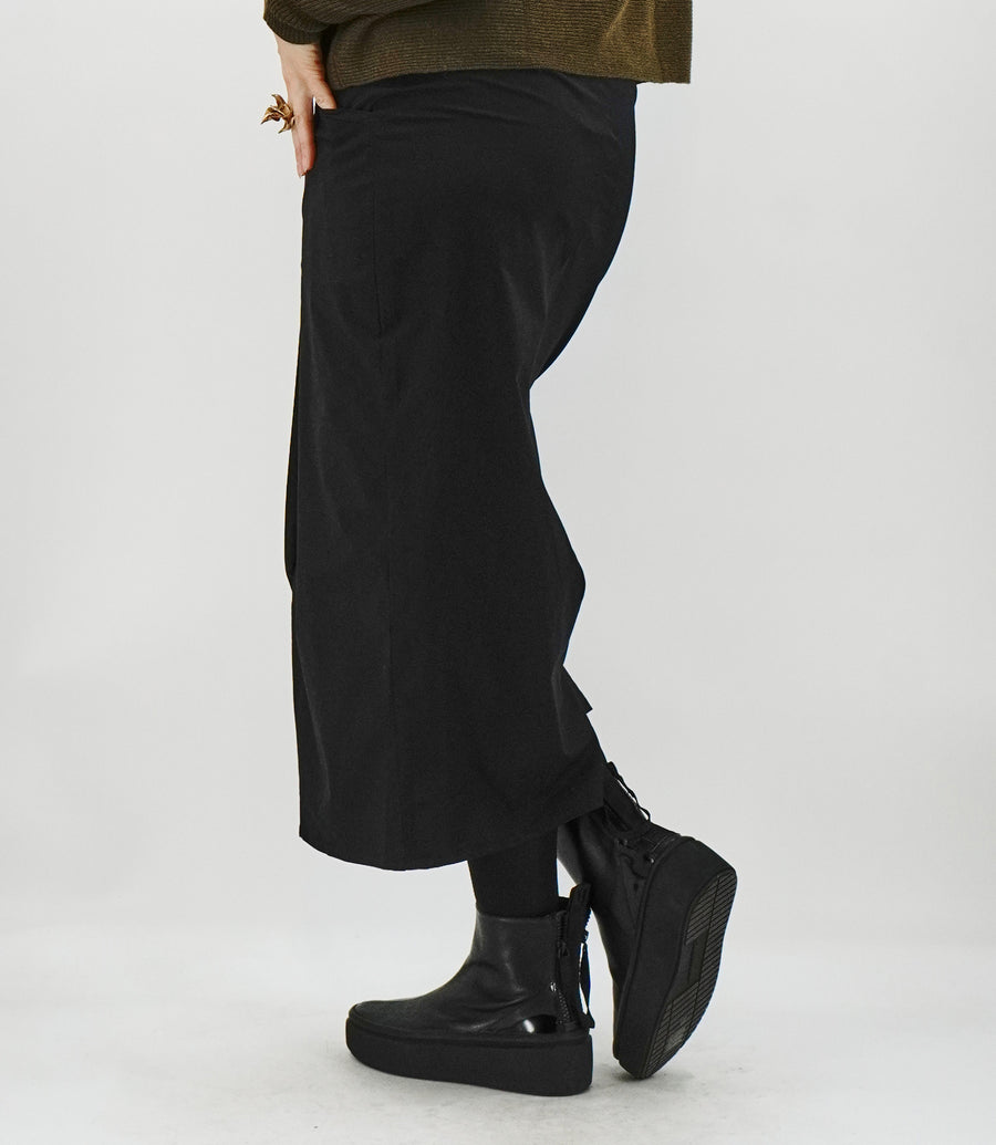 PENCIL SKIRT