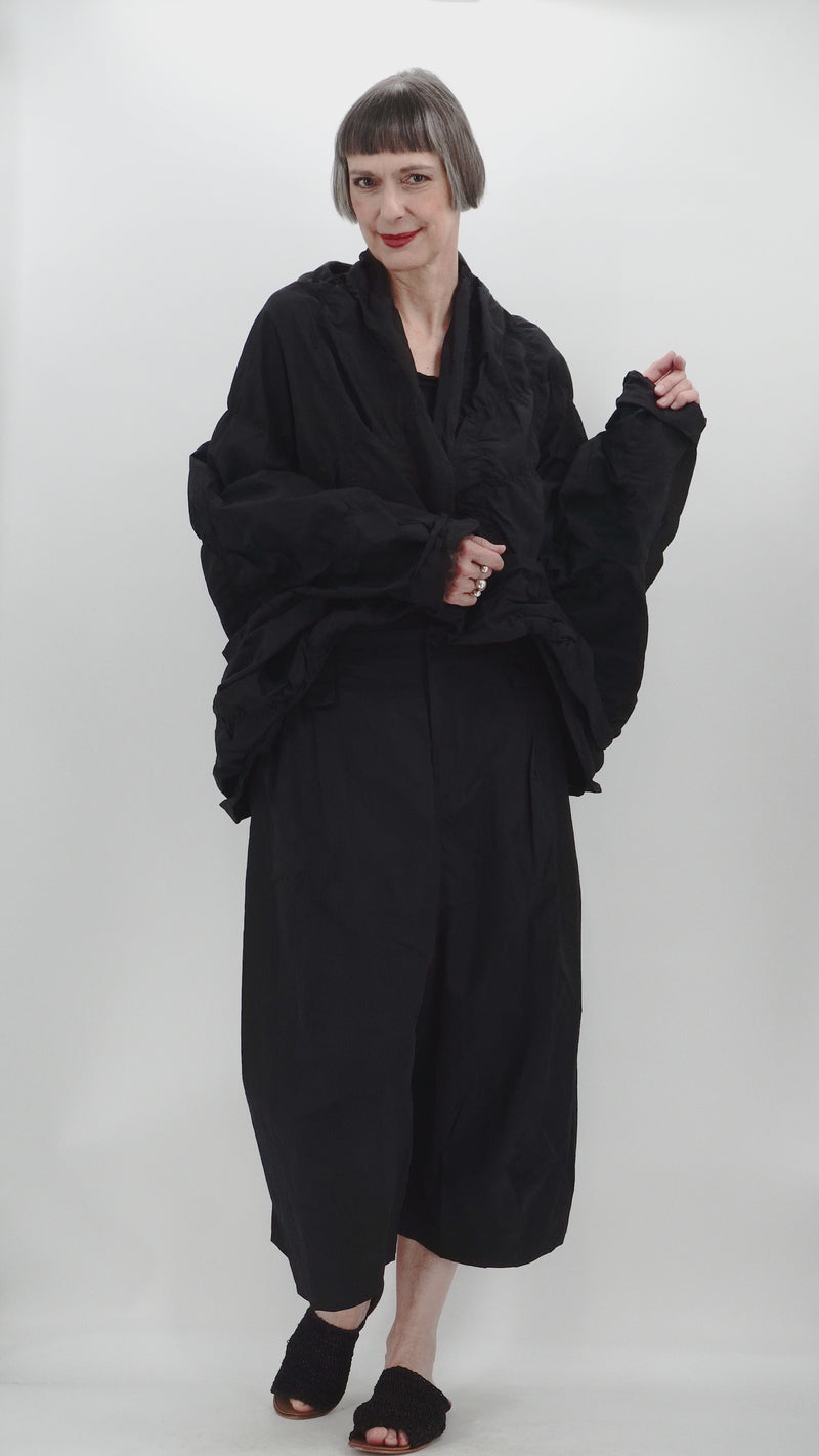 MOYURU TSURUGA SHRUG