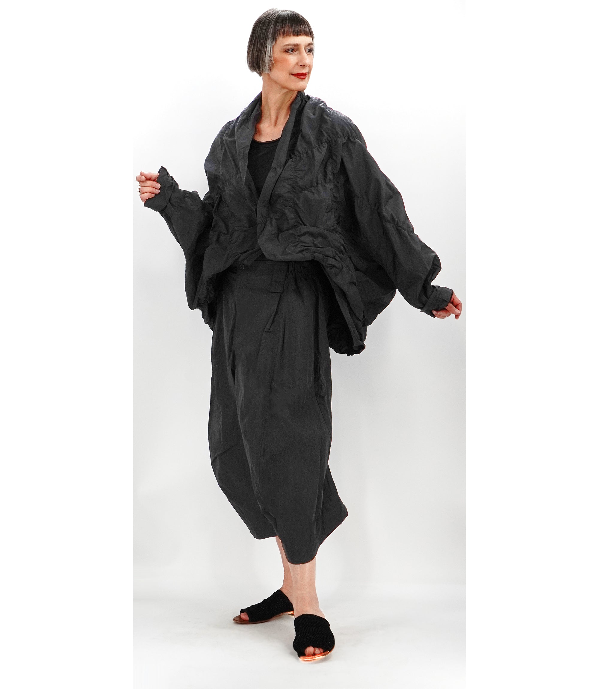 MOYURU TSURUGA SHRUG