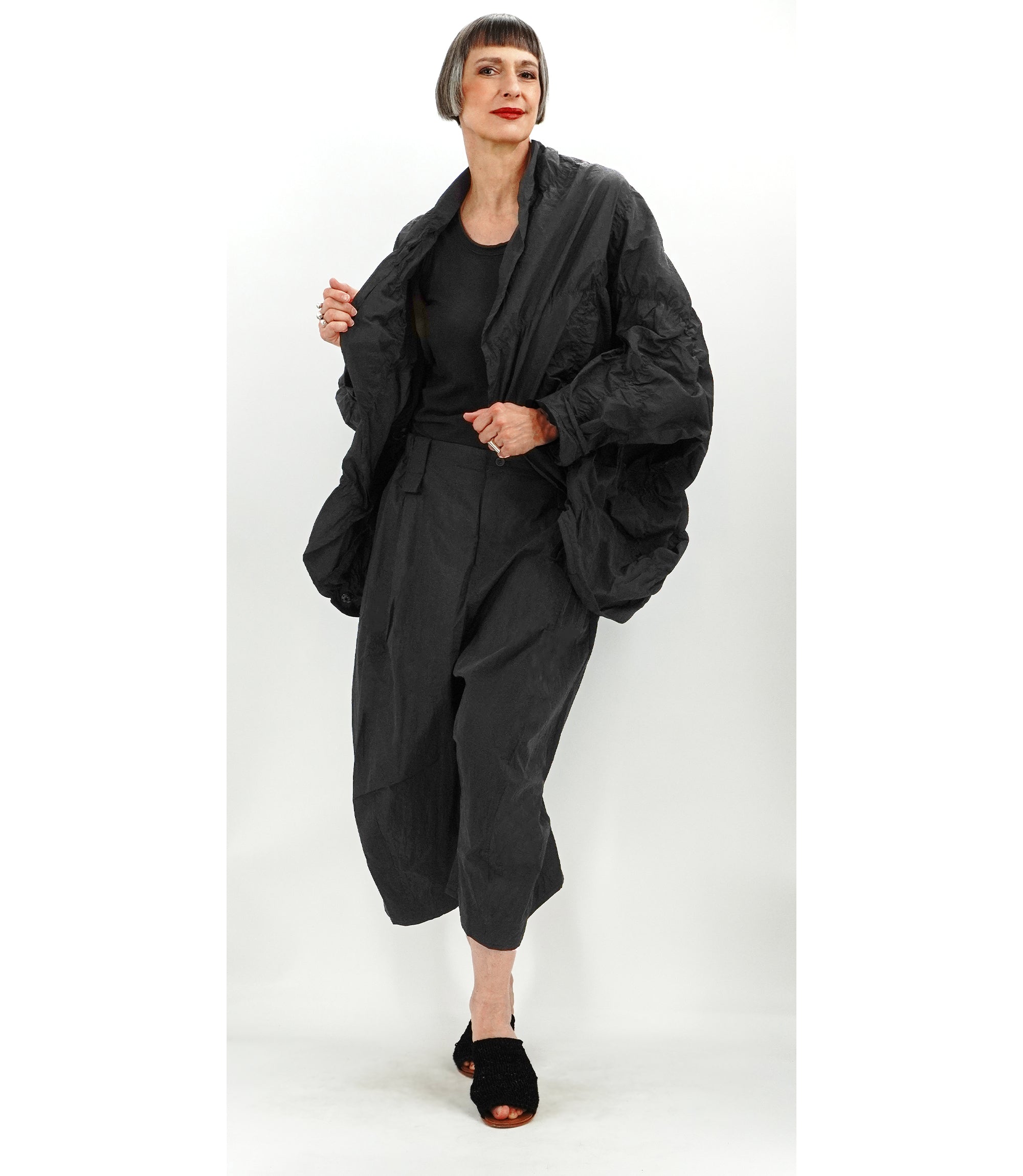 MOYURU TSURUGA SHRUG